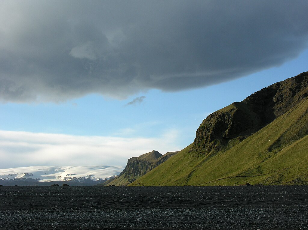 Image from near Katla in Iceland, source: Hansueli Krapf, Wikimedia Commons - https://commons.wikimedia.org/wiki/File:2006-05-23-205411_Iceland_Reynir.jpg